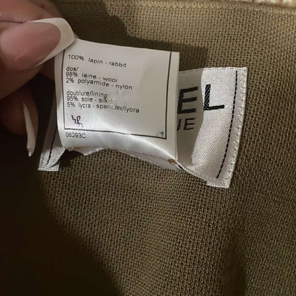 Chanel Fur vest - Picture 13 of 15